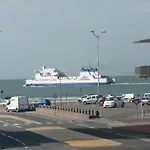 Escale Marine A 4 Etoiles Apartment Calais